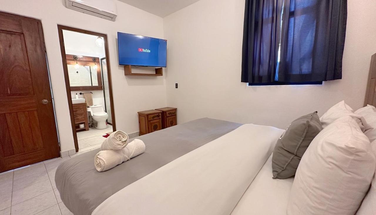 Hotel Tres Santos Troncones Eksteriør billede