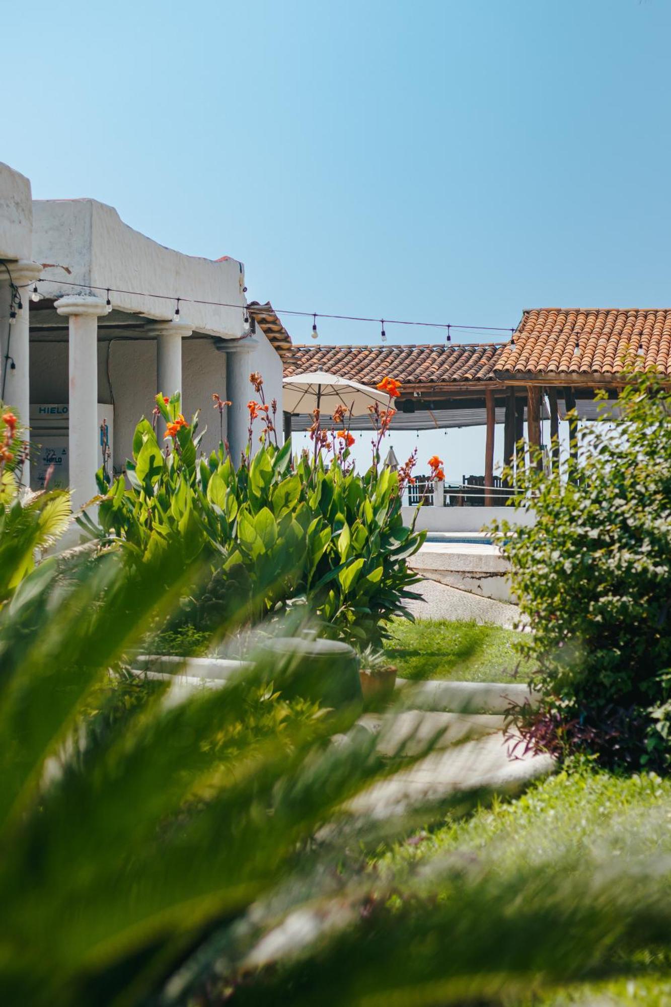 Hotel Tres Santos Troncones Eksteriør billede